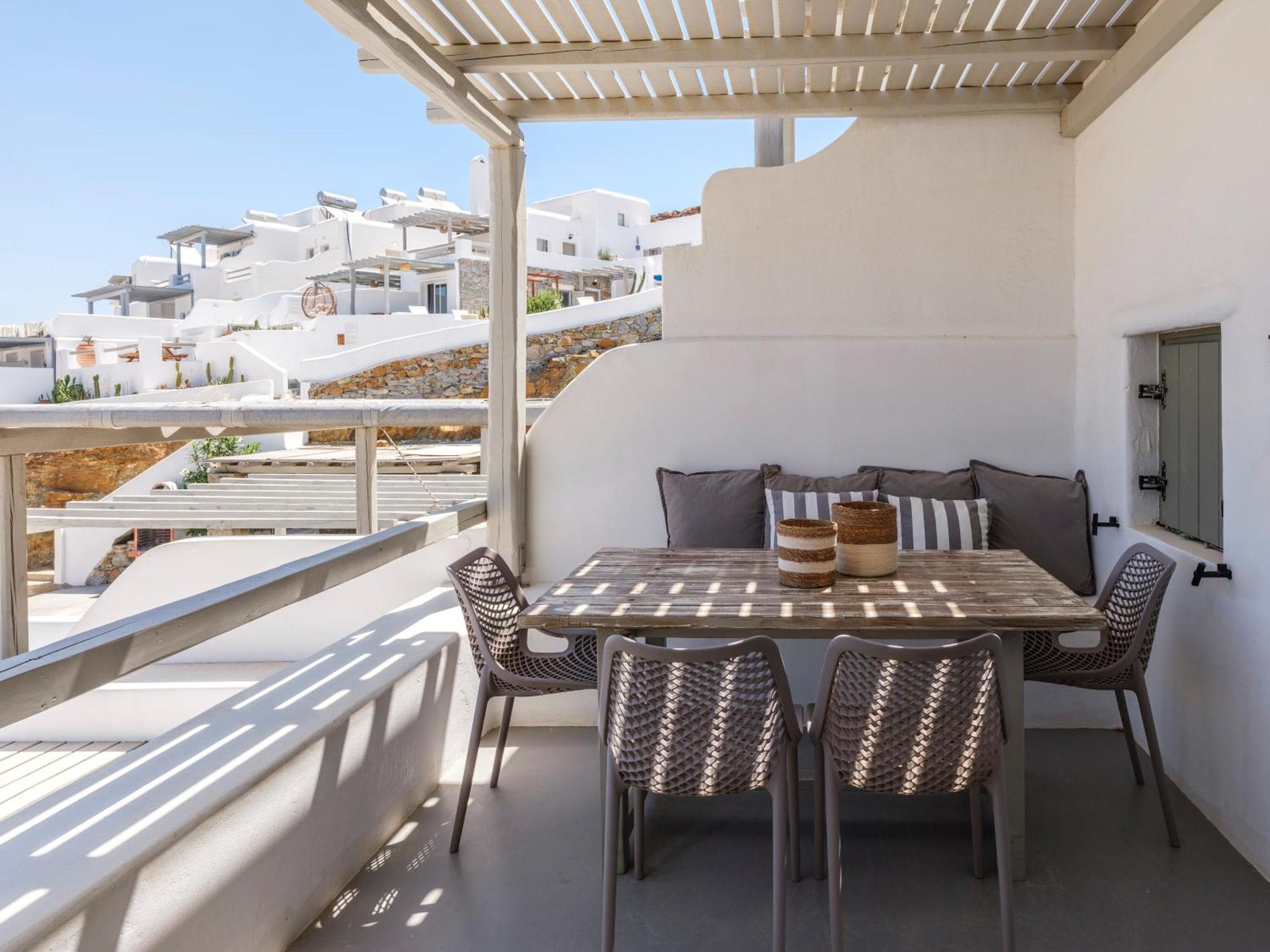 Sea Rock & Sky Private Mykonos Aparthotel Merchia Beach