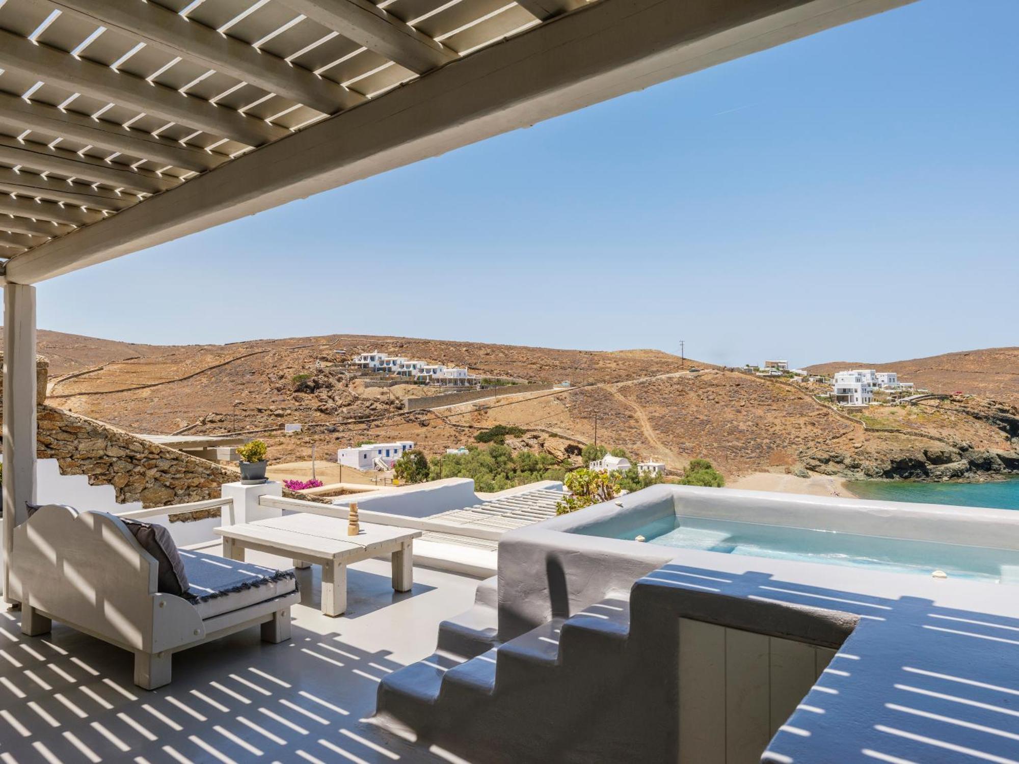 Sea Rock & Sky Private Mykonos * Merchia Beach