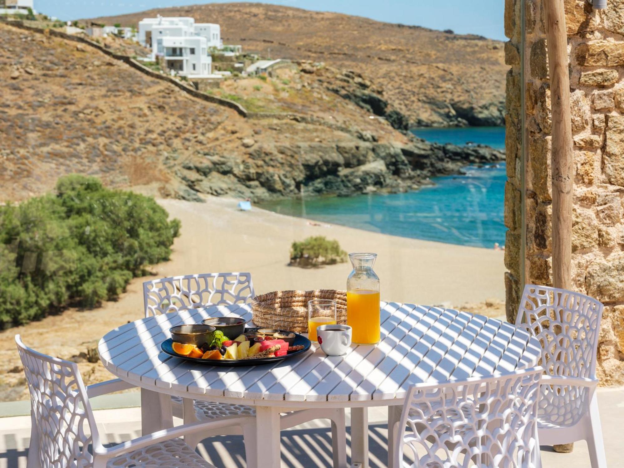 Sea Rock & Sky Private Mykonos Aparthotel Merchia Beach